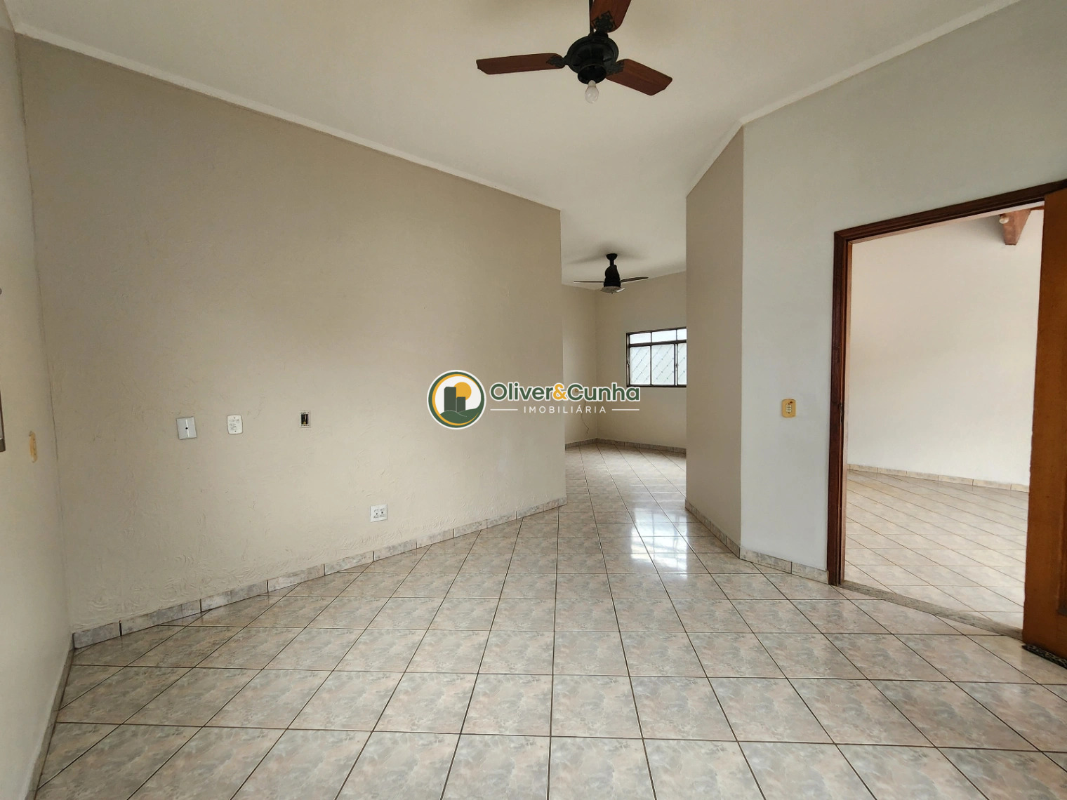 Casa à Venda - 3 Dormitórios e 1 Suíte - Chácara Aviação, Votuporanga - Foto 5