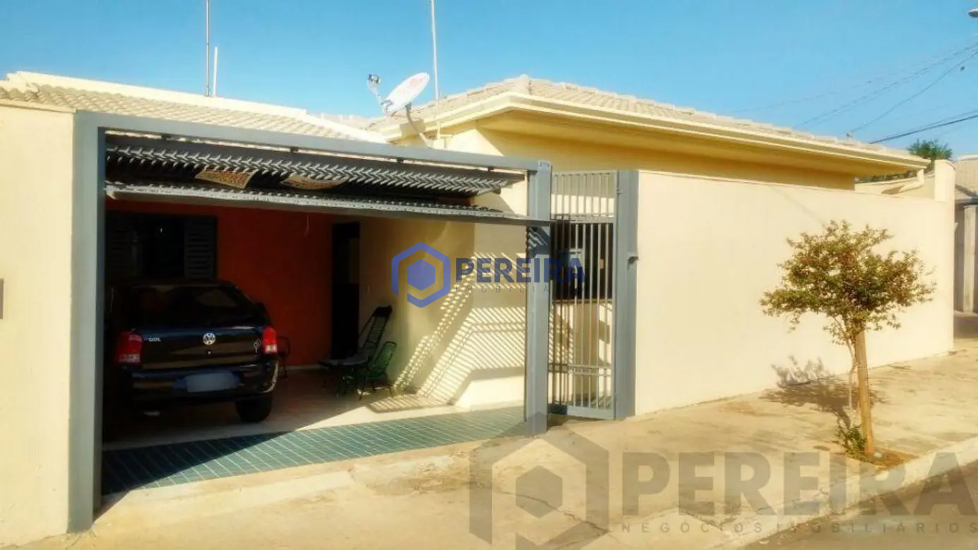 Casa com 3 dormitórios à venda, 98 m² por R$ 265.000,00 - Parque Residencial do Lago - Votuporanga/SP - Foto principal