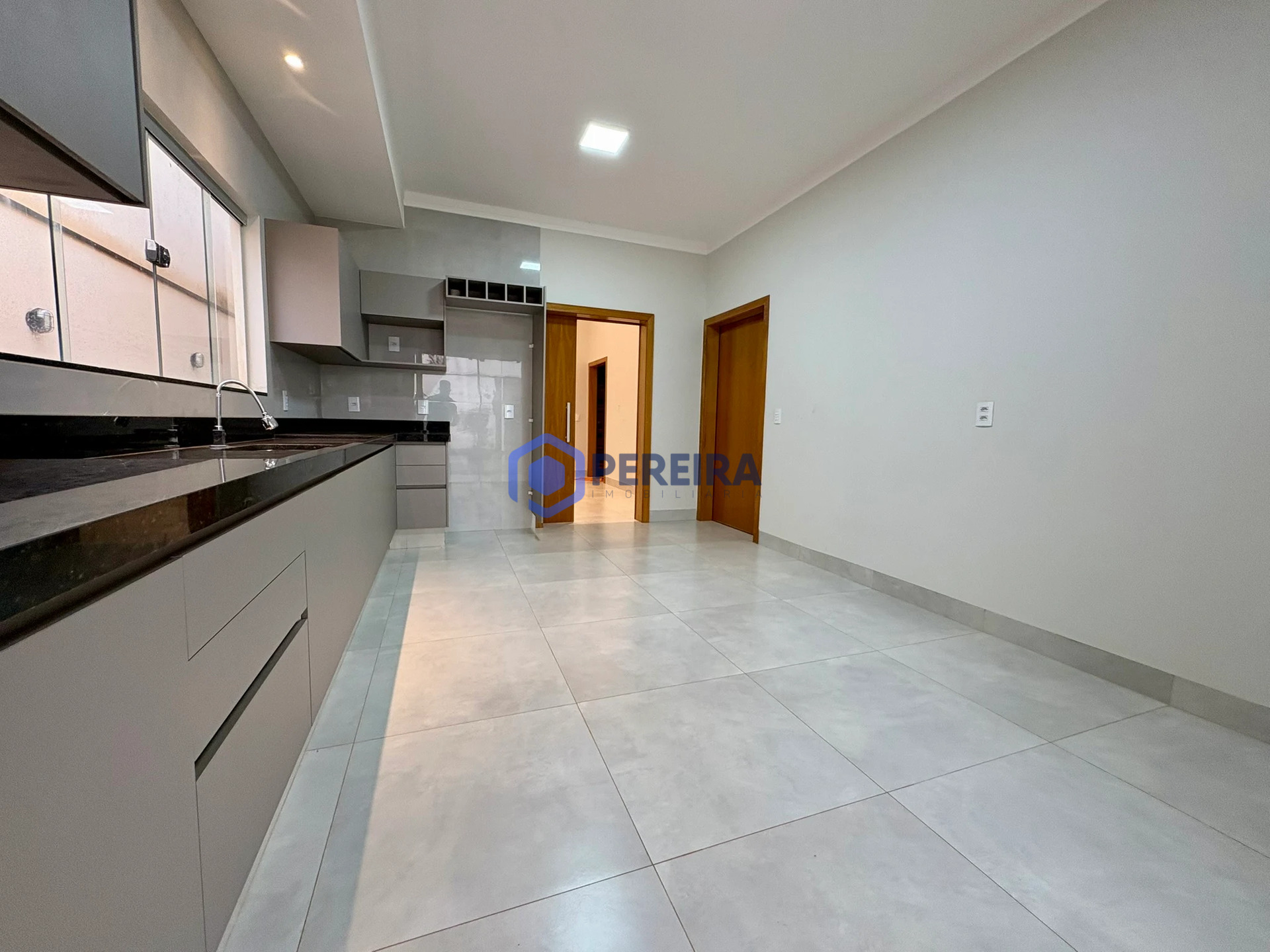Casa à Venda - 3 Dorms e 1 Suíte - Jardim Baldissera, Votuporanga - Foto 5