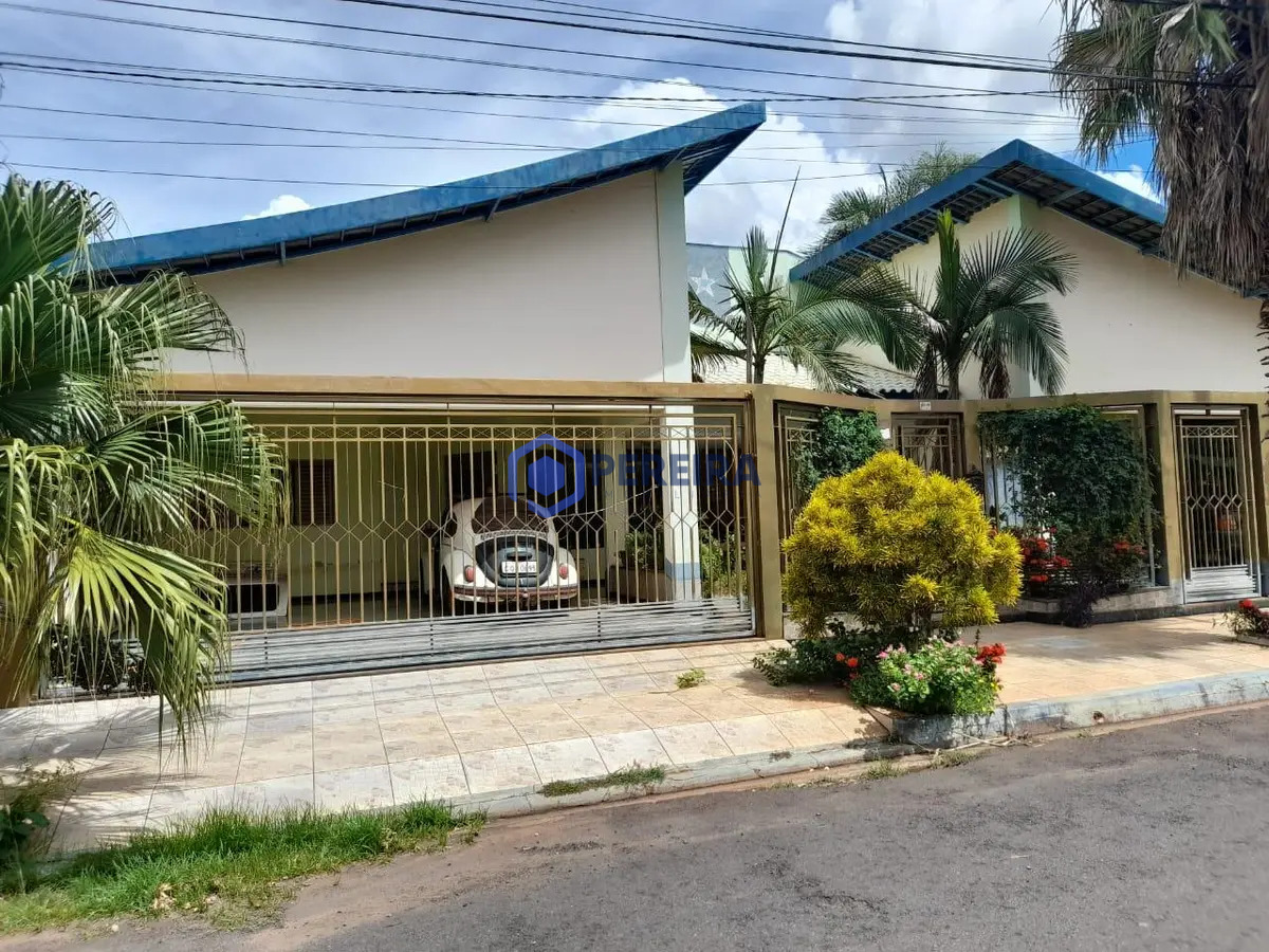 Casa com 4 dormitórios à venda, 371 m² por R$ 650.000,00 - Jardim Bom Clima - Votuporanga/SP - Foto principal