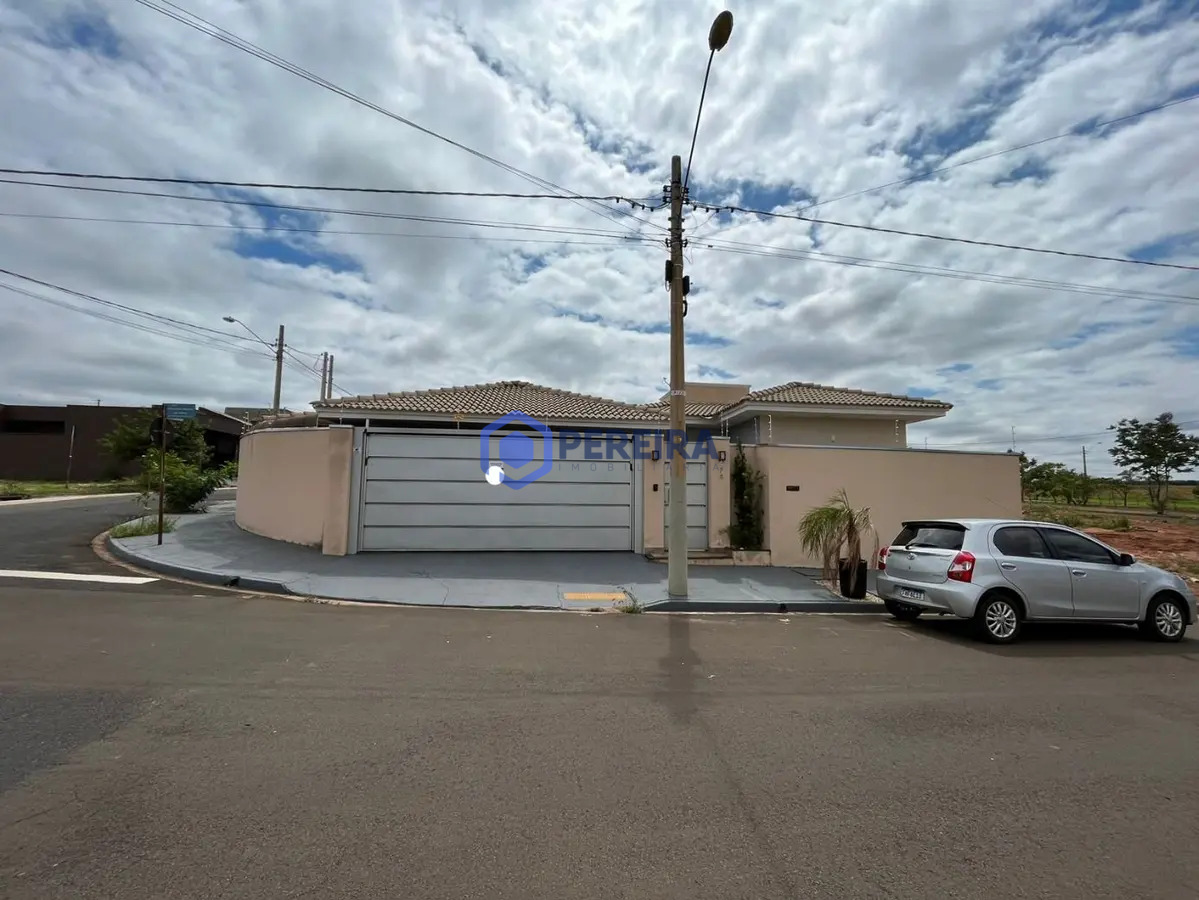 Casa com 3 dormitórios para alugar, 145 m² por R$ 440.000,00 - Parque Cidade Jardim - Votuporanga/SP - Foto 3