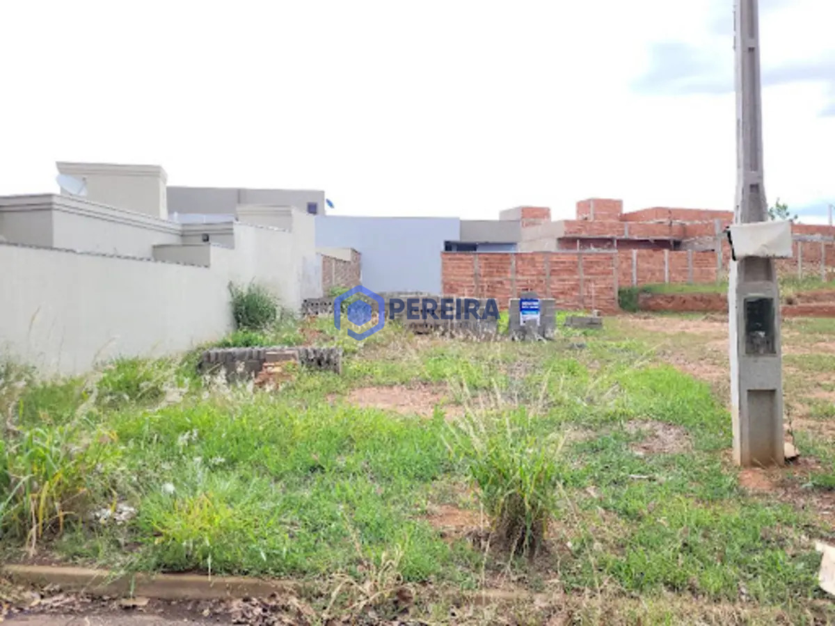 Terreno à venda, 256 m² por R$ 90.000,00 - Jardim Alto Alegre - Votuporanga/SP - Foto principal