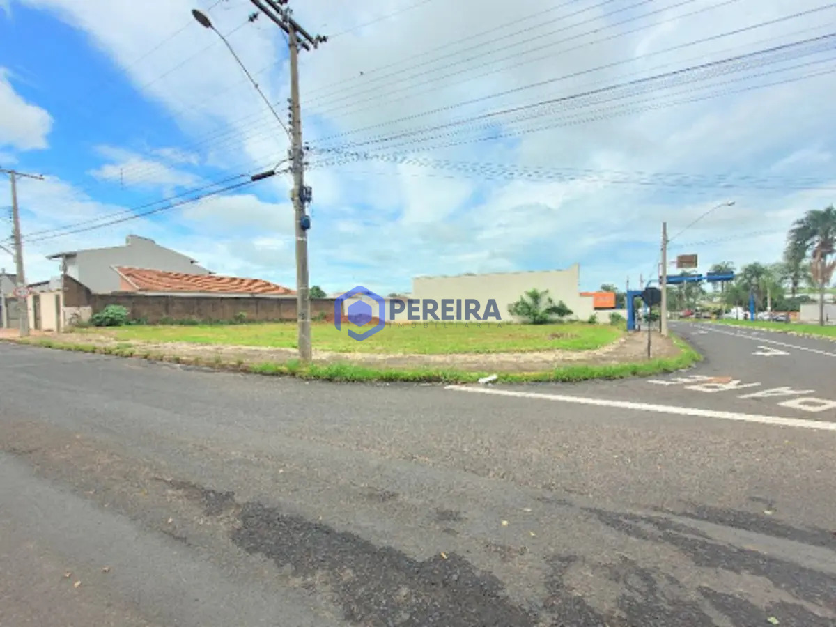 Terreno à venda, 810 m² por R$ 810.000,00 - Jardim dos Pinheiros - Votuporanga/SP - Foto 2