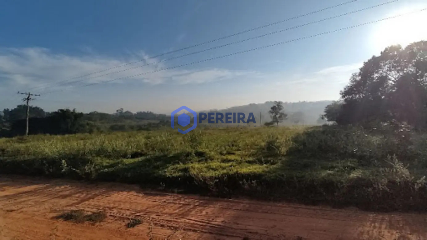 Chácara à venda, próxima ao bairro Pacaembu - Foto principal