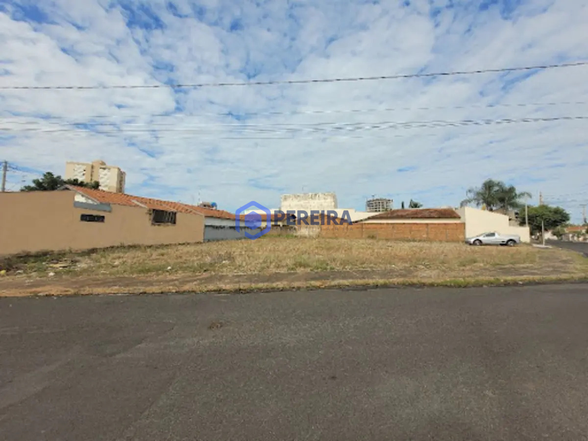 Terreno à venda, 800 m² por R$ 730.000,00 - Chácara Aviação - Votuporanga/SP - Foto principal