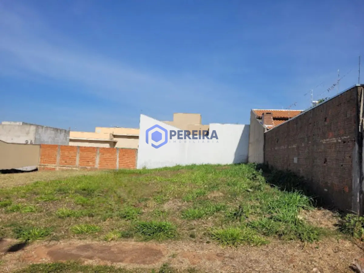 Terreno à venda, 220 m² por R$ 100.000,00 - Cidade Jardim - Votuporanga/SP - Foto principal