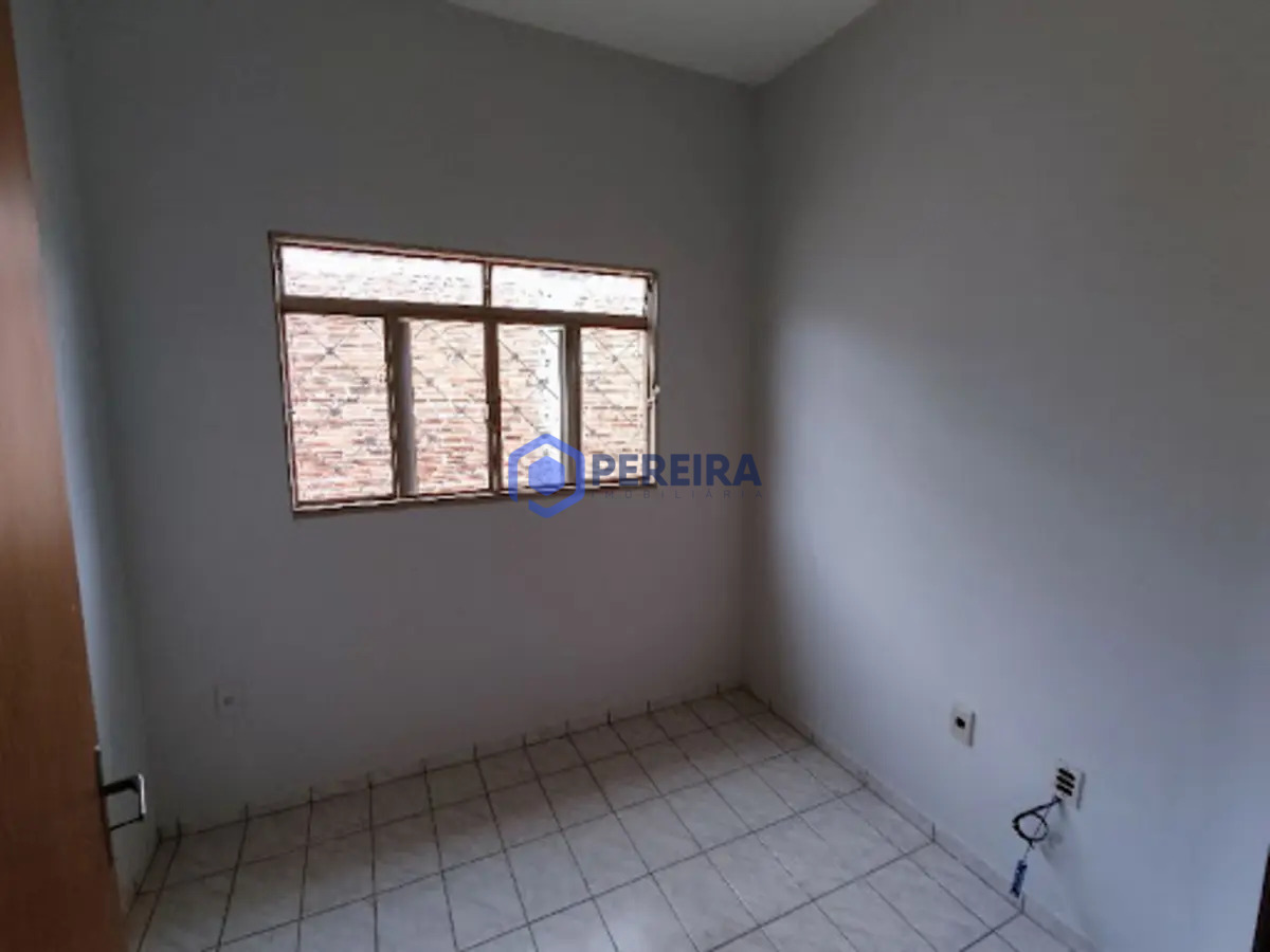 Casa à venda com 3 dormitórios no Jardim Planalto - Foto 4