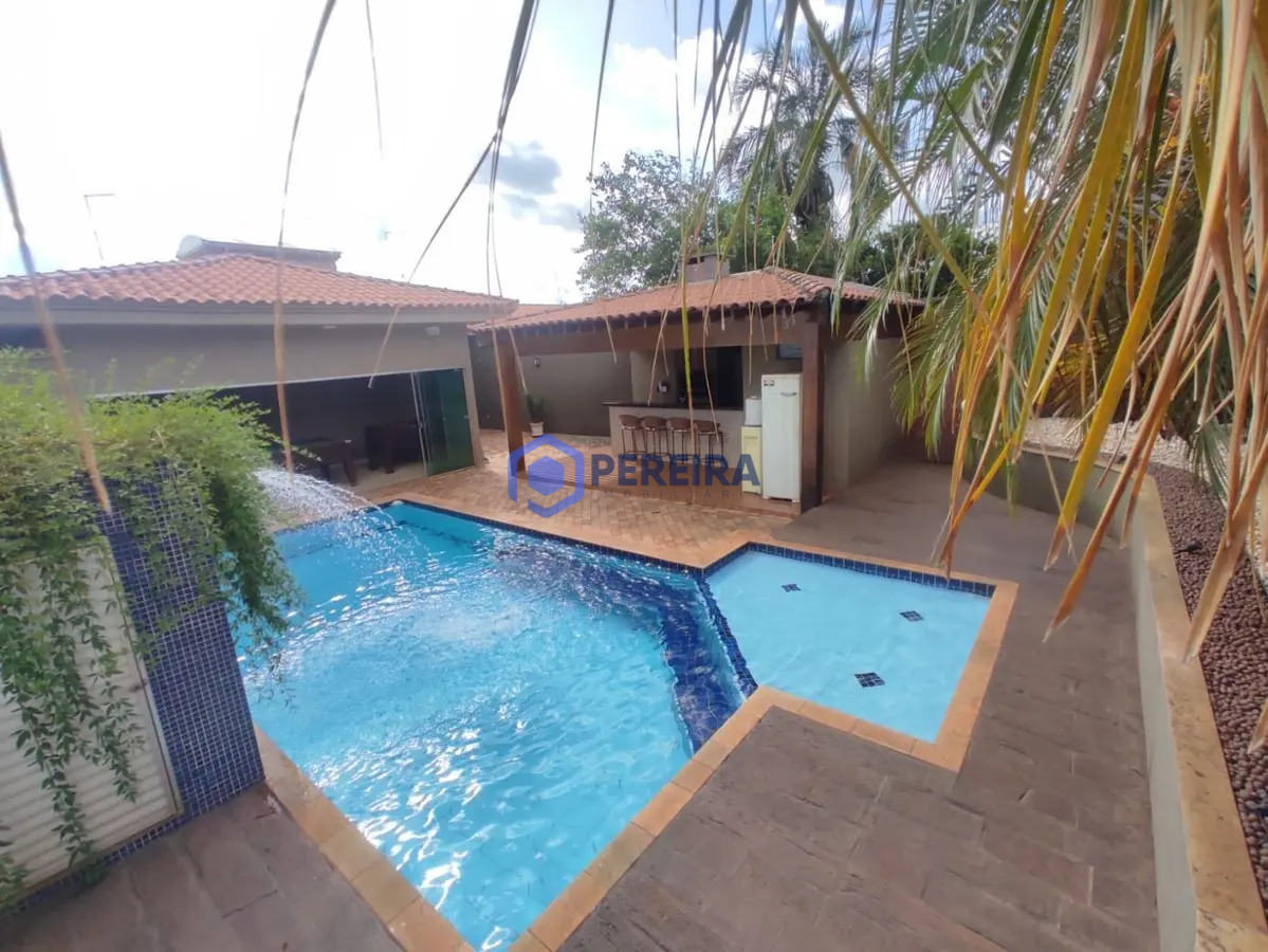 Casa com 3 dormitórios à venda, 247 m² por R$ 1.250.000,00 - Chácara Aviação - Votuporanga/SP - Foto principal