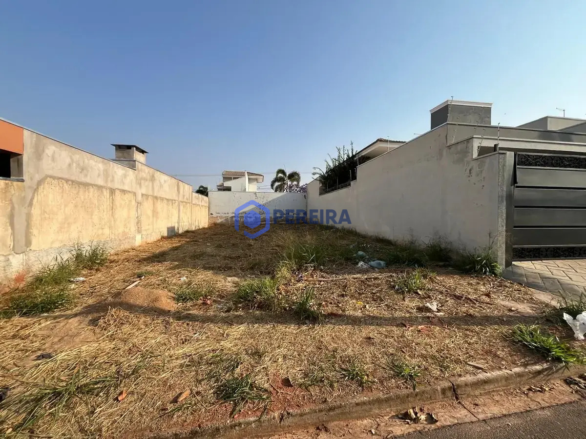Terreno à venda, 200 m² por R$ 105.000,00 - Parque Cidade Jardim - Votuporanga/SP - Foto principal