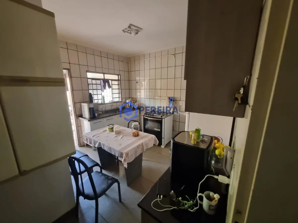 Apartamento com 3 dormitórios à venda, 115 m² por R$ 300.000 - Chácara Aviação - Votuporanga/SP - Foto 4