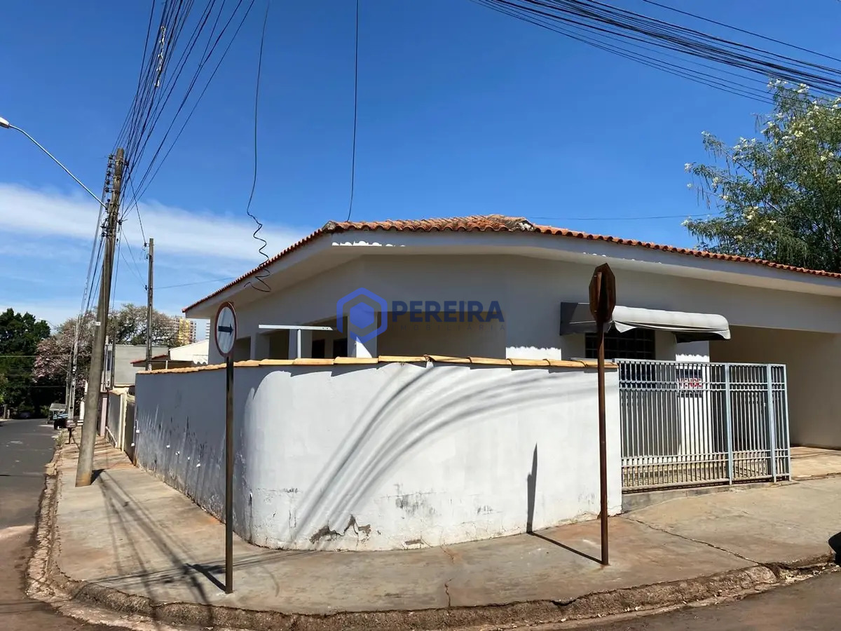 Casa à Venda - 3 Dormitórios e 1 Suíte - Pozzobon, Votuporanga - Foto 2