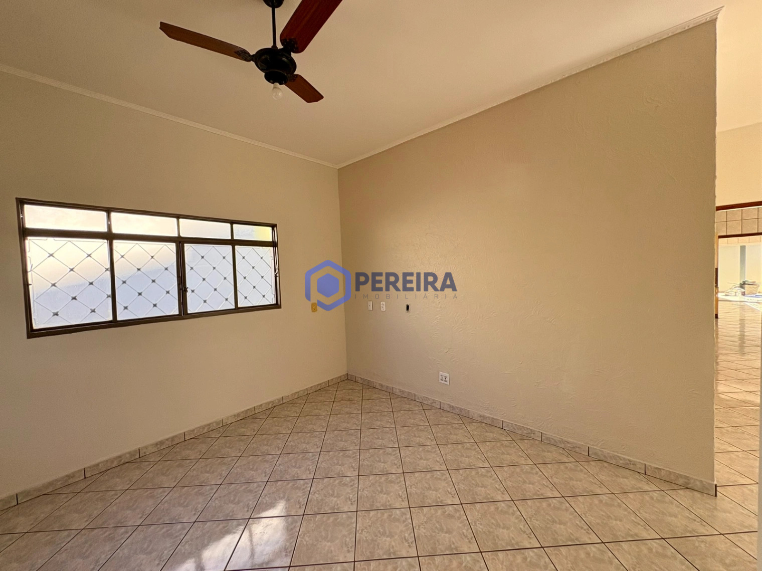 Casa à Venda - 3 Dorms e 1 Suíte - Chácara Aviação, Votuporanga - Foto 5