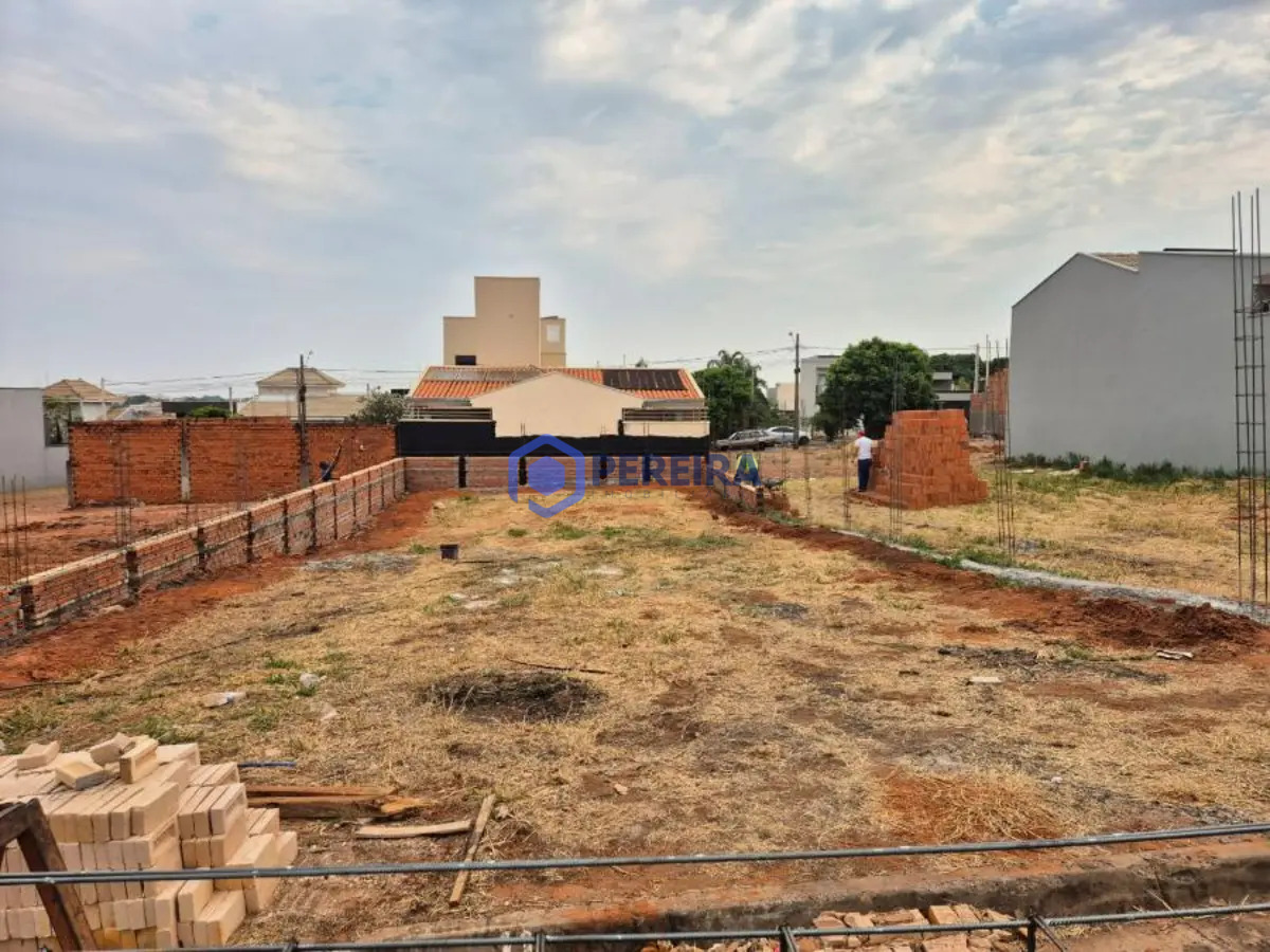Casa para Venda - 3 dorms, 1 suítes - Quinta do Moro, Votuporanga - R$ 720.000 - Foto 2