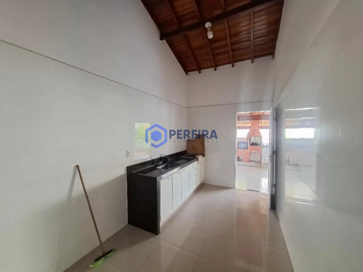 Casa para Venda - 4 dorms, 1 suítes - Chácara Aviação, Votuporanga - R$ 500.000 - Foto 3