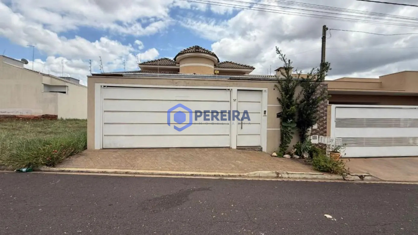 Casa para Venda - 3 dorms, 1 suítes - Jardim Universitário, Votuporanga - R$ 700.000 - Foto principal