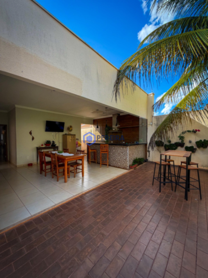 Casa à Venda com 3 Dorms e 1 Suíte - Votuporanga - Foto 2