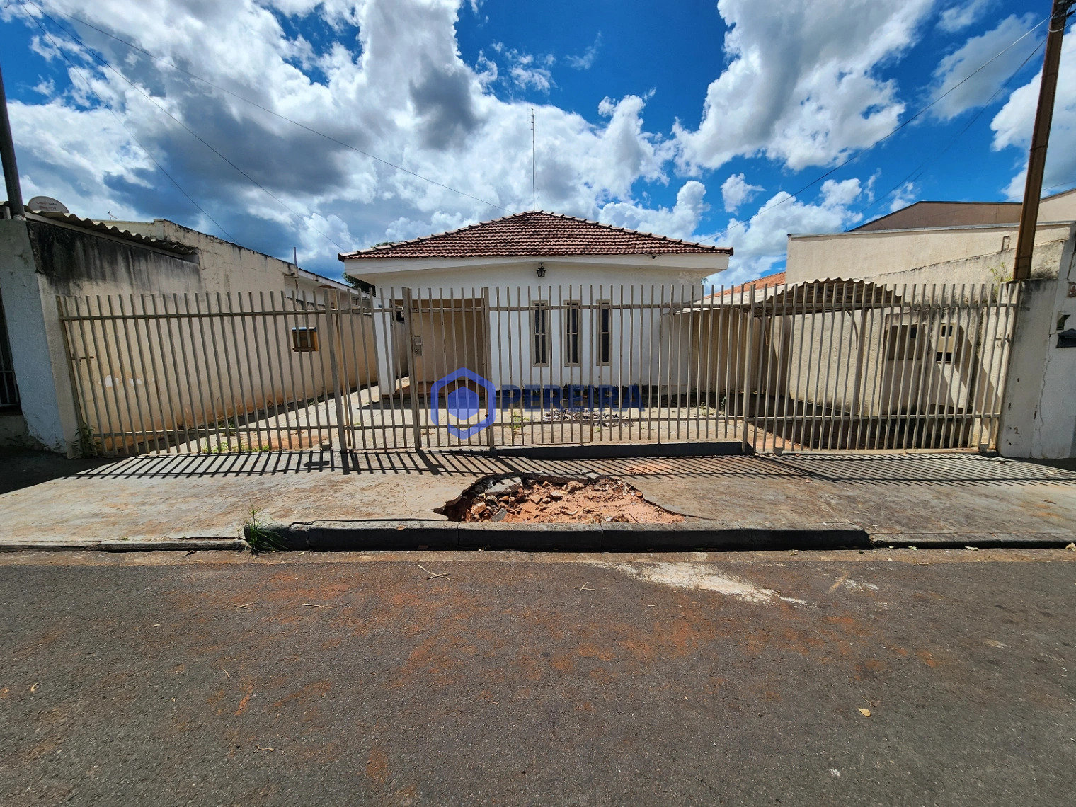 Casa à Venda com 2 Dorms e 1 Suíte - Vale do Sol, Votuporanga - Foto 3
