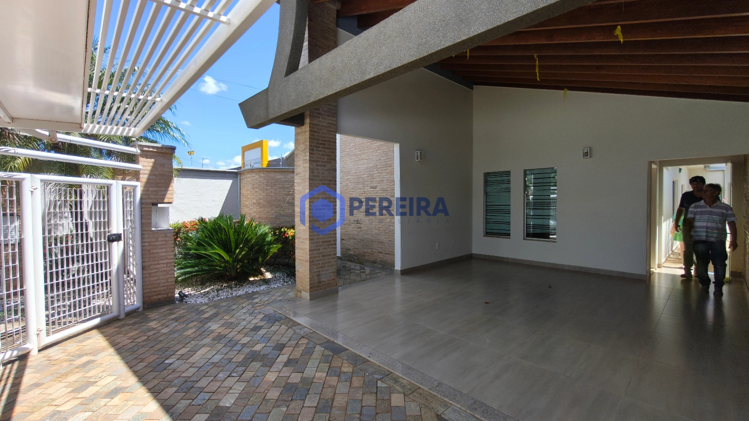 Casa à Venda com 3 Dorms e 2 Suítes - Santa Luzia, Votuporanga - Foto 2