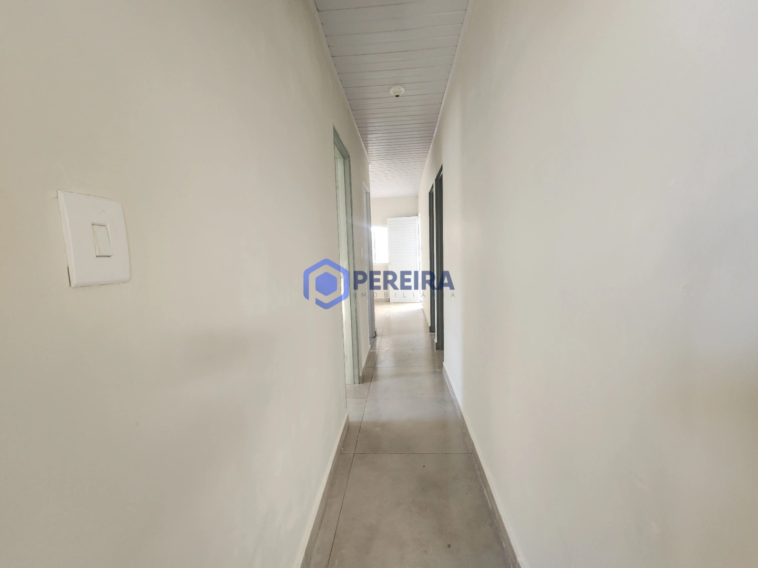 Casa próxima avenida Emílio Arroyo Hernades  - Foto 2