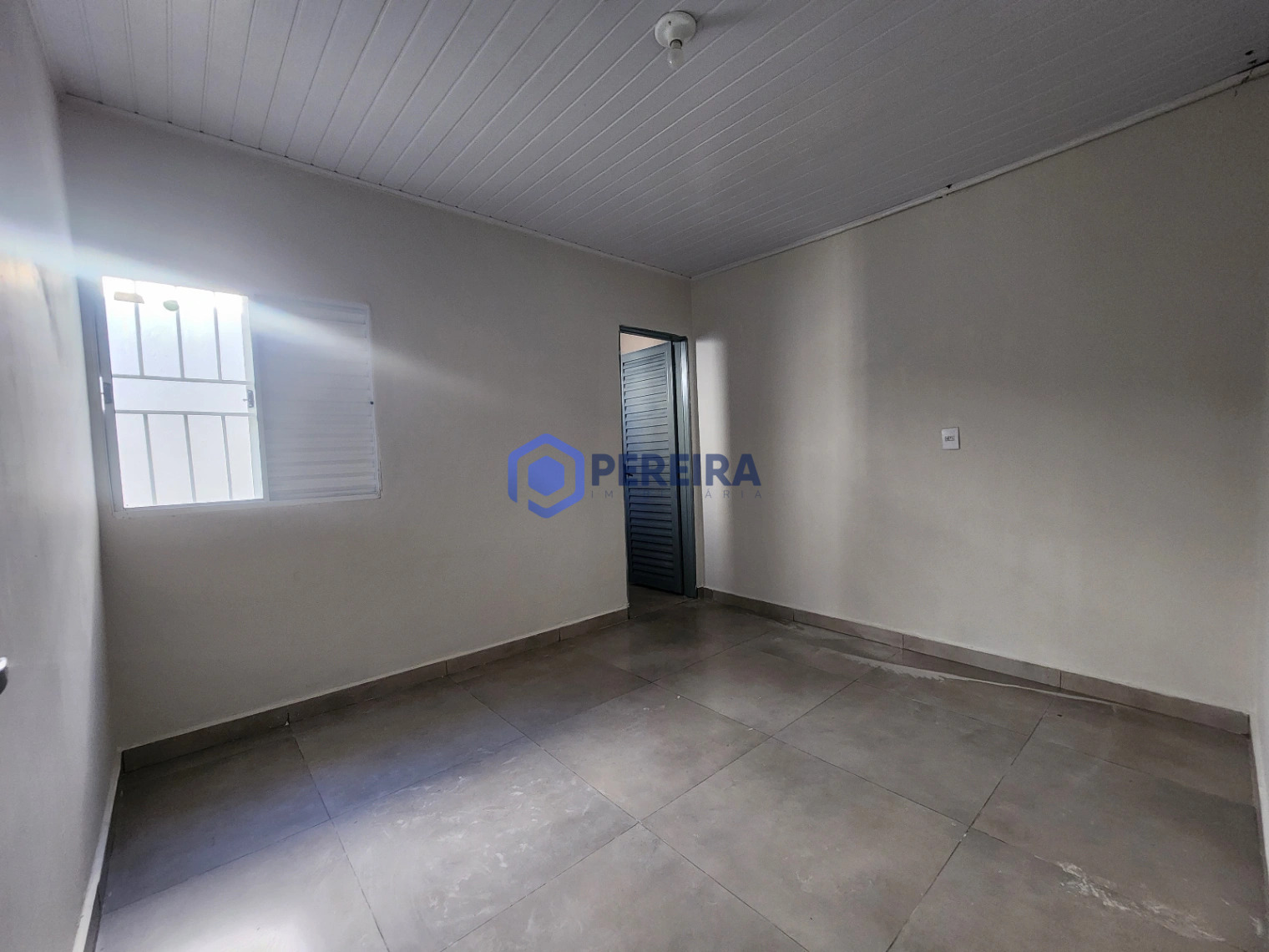 Casa próxima avenida Emílio Arroyo Hernades  - Foto 4