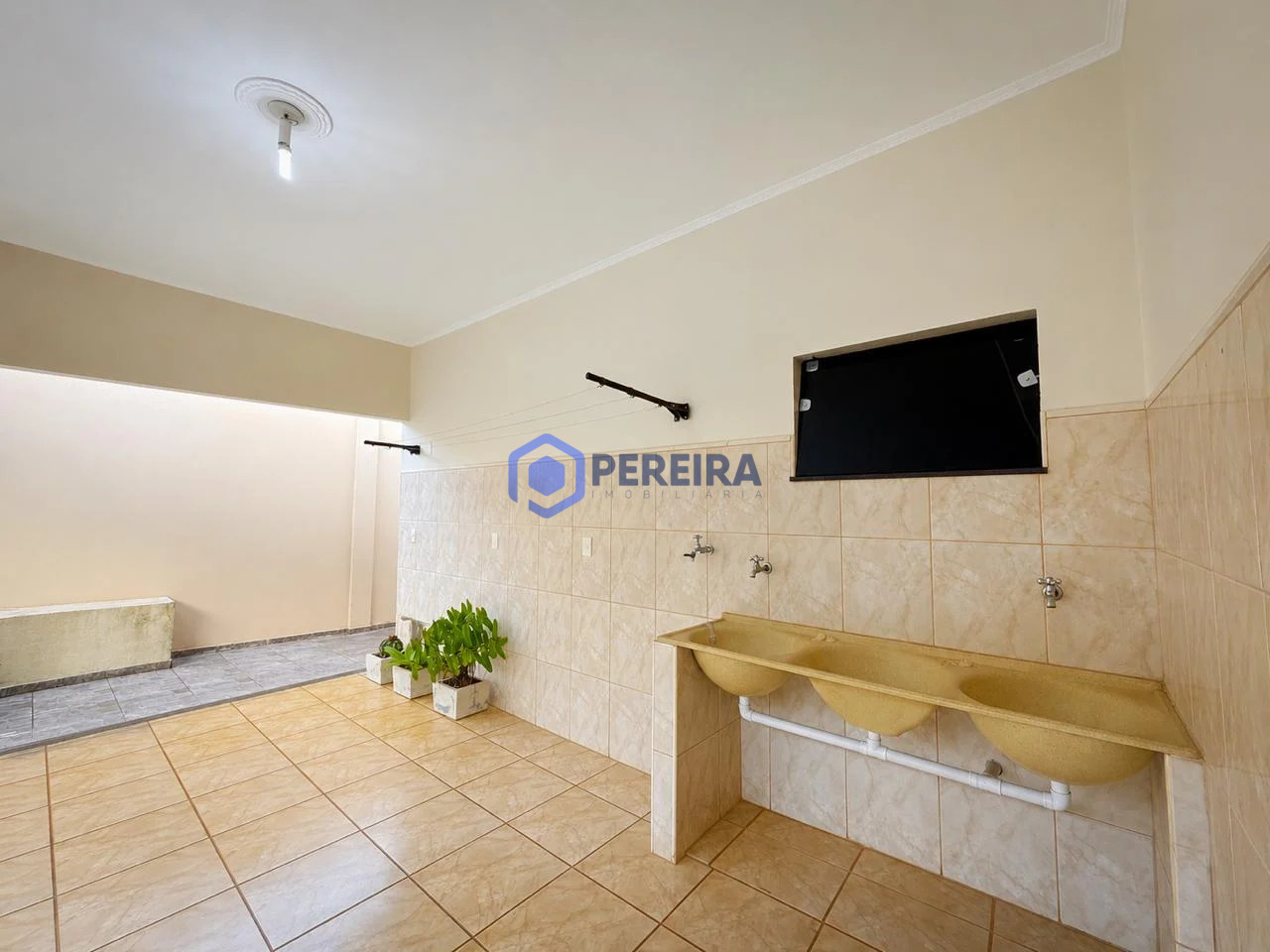 Casa à Venda - 3 Dorms e 1 Suíte - Pozzobon, Votuporanga - Foto 5