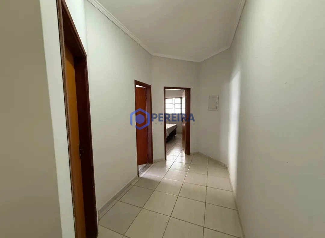 Casa à Venda - 3 Dormitórios e 1 Suíte - PARQUE RESIDENCIAL FRIOZI - Foto 4