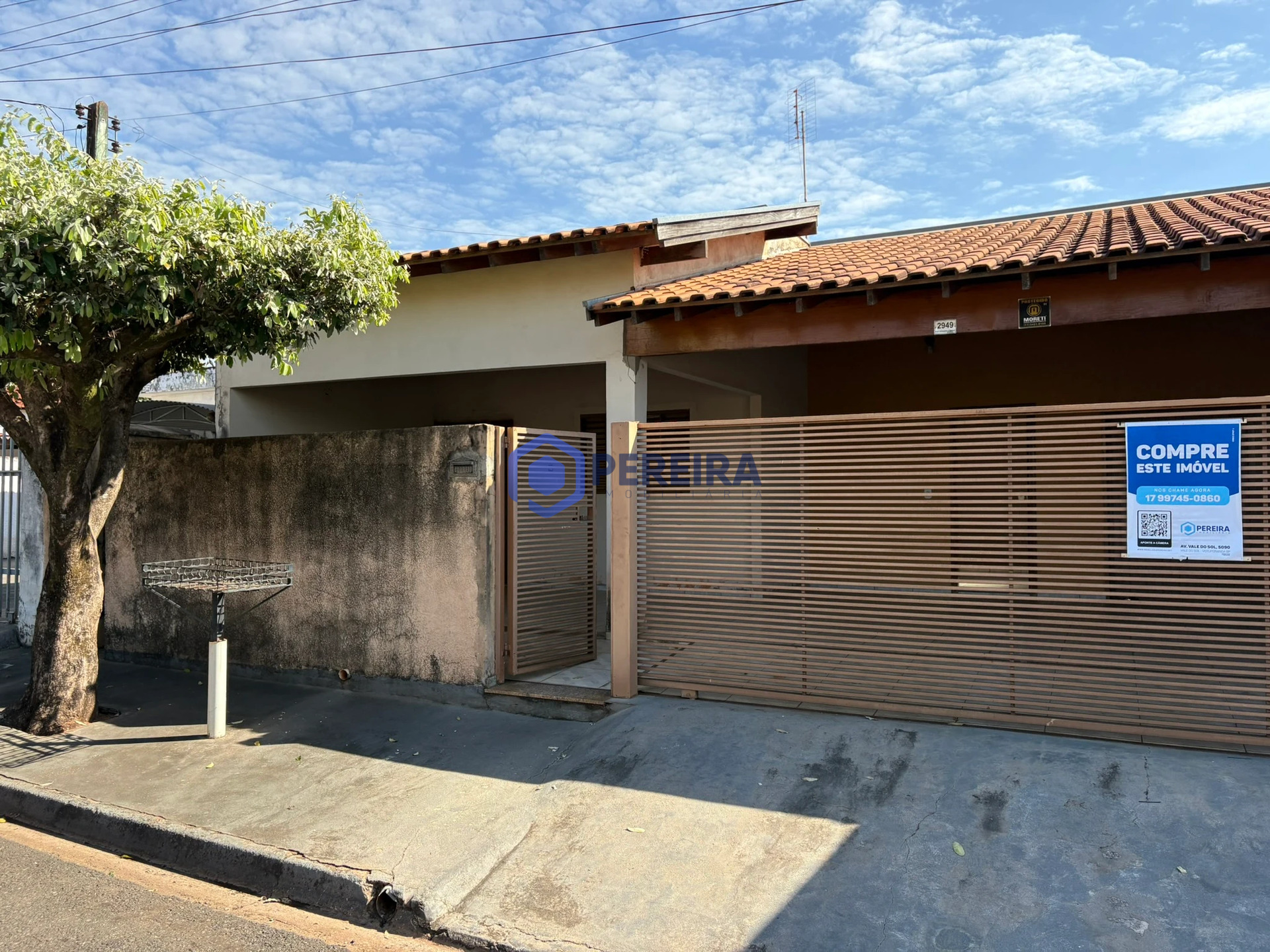 Casa à Venda - 3 Dormitórios e 2 Suítes - Pozzobon, Votuporanga - Foto 2