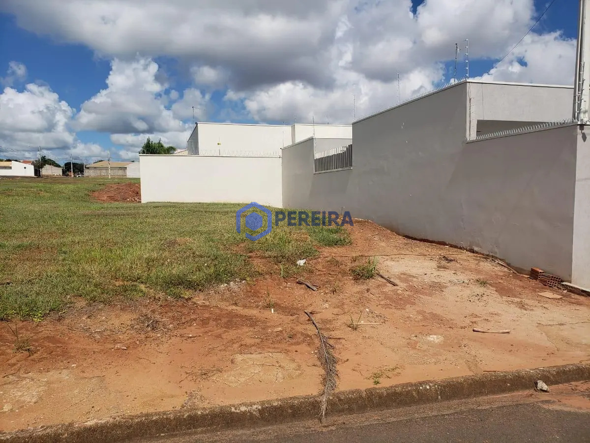 Terreno à venda, 270 m² por R$ 140.000,00 - Jardim Residencial Vilar - Votuporanga/SP - Foto principal