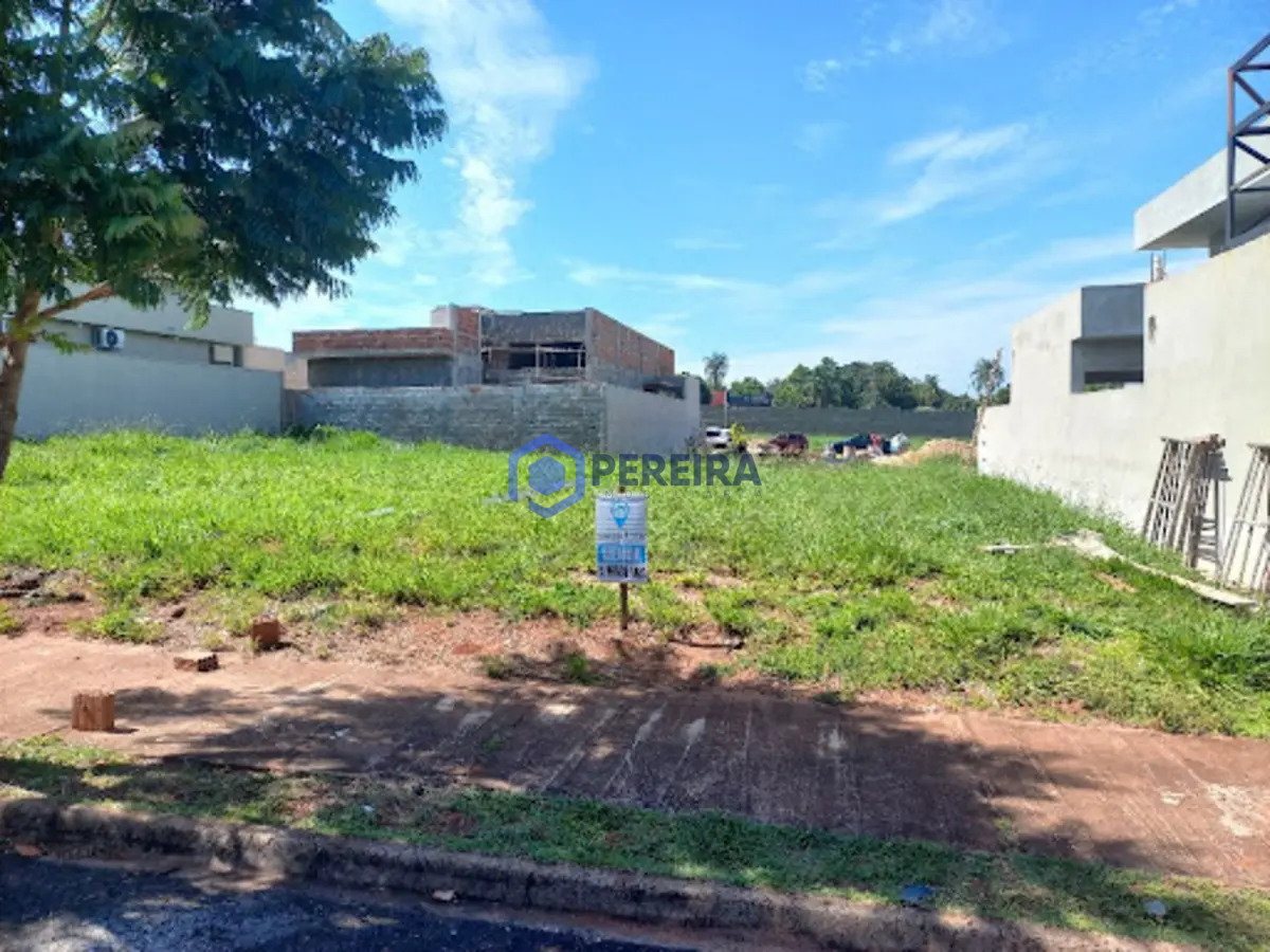 Terreno à venda, 242 m² por R$ 215.000,00 - Jardim dos Pinheiros - Votuporanga/SP - Foto principal