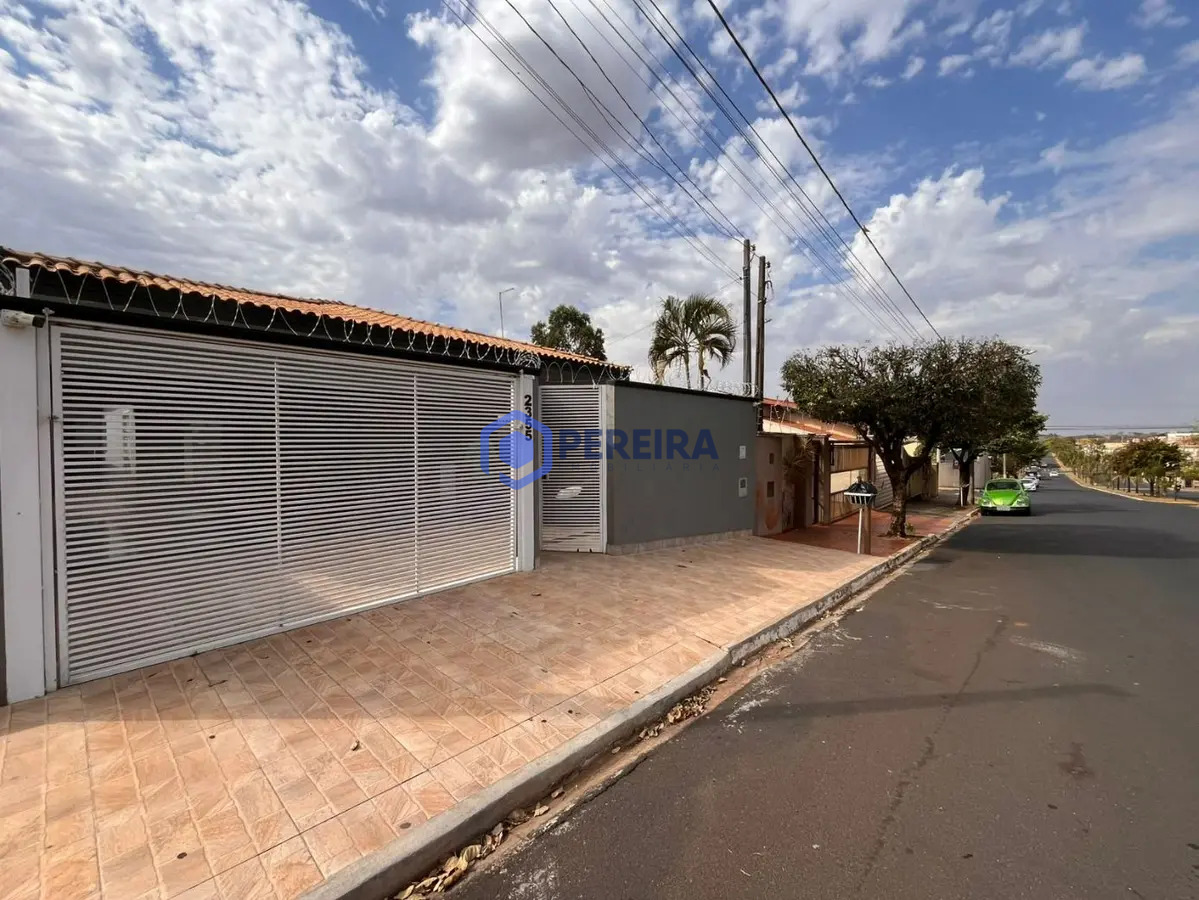 Casa com 3 dormitórios à venda, 174 m² por R$ 580.000,00 - Park Residencial Colinas - Votuporanga/SP - Foto principal