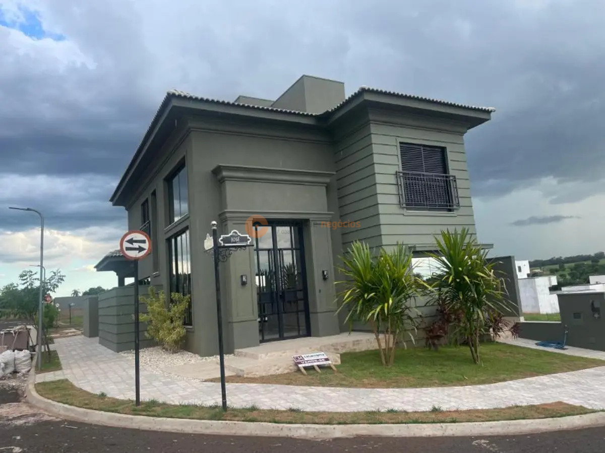 Sobrado para Venda - 3 Suítes - Jardim dos Pinheiros, Votuporanga - Foto principal