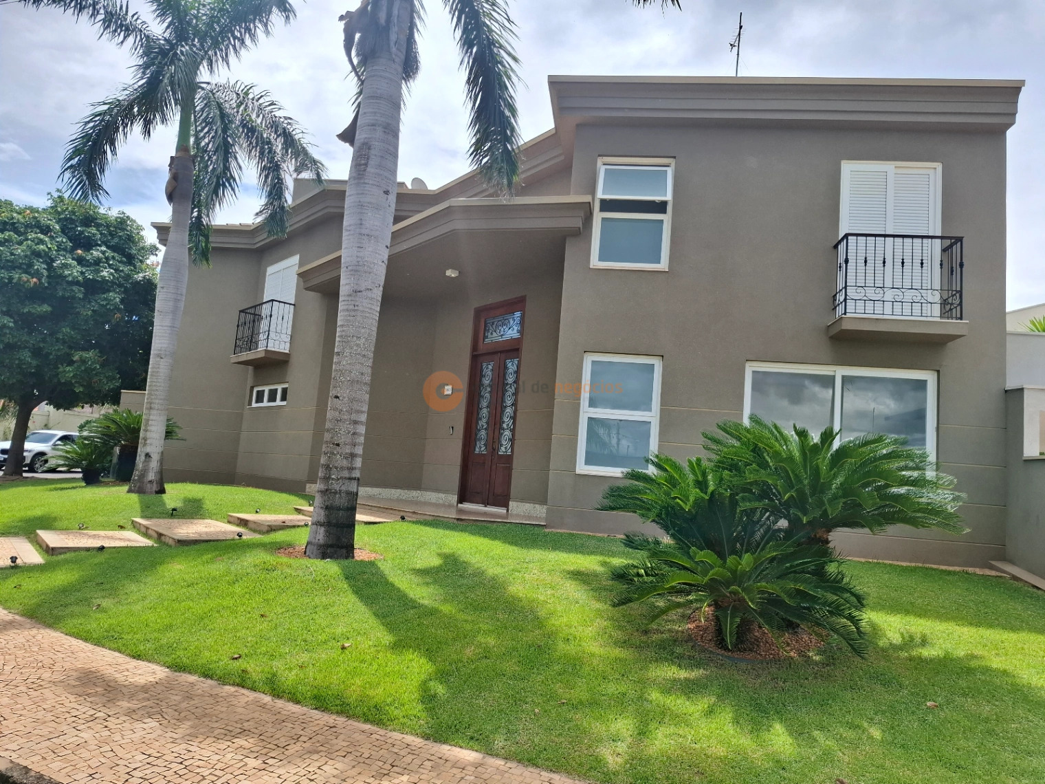 Sobrado à Venda com 3 Suítes - Residencial Jardins Athenas, Votuporanga - Foto principal