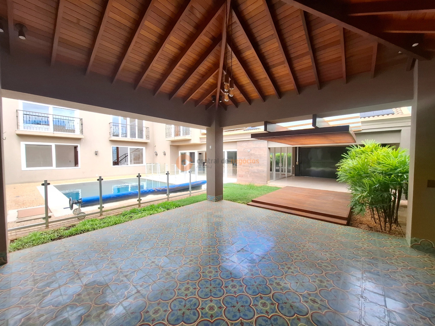 Sobrado à Venda com 3 Suítes - Residencial Jardins Athenas, Votuporanga - Foto 3