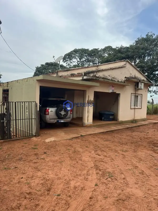 Chácara à Venda - 2 Dorms - Estrada do 27, Votuporanga