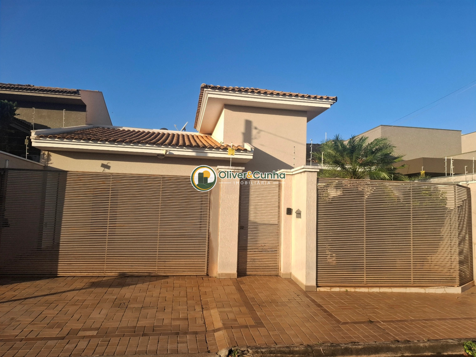 Casa à Venda - 3 Dormitórios e 1 Suíte - Chácara Aviação, Votuporanga - Foto principal