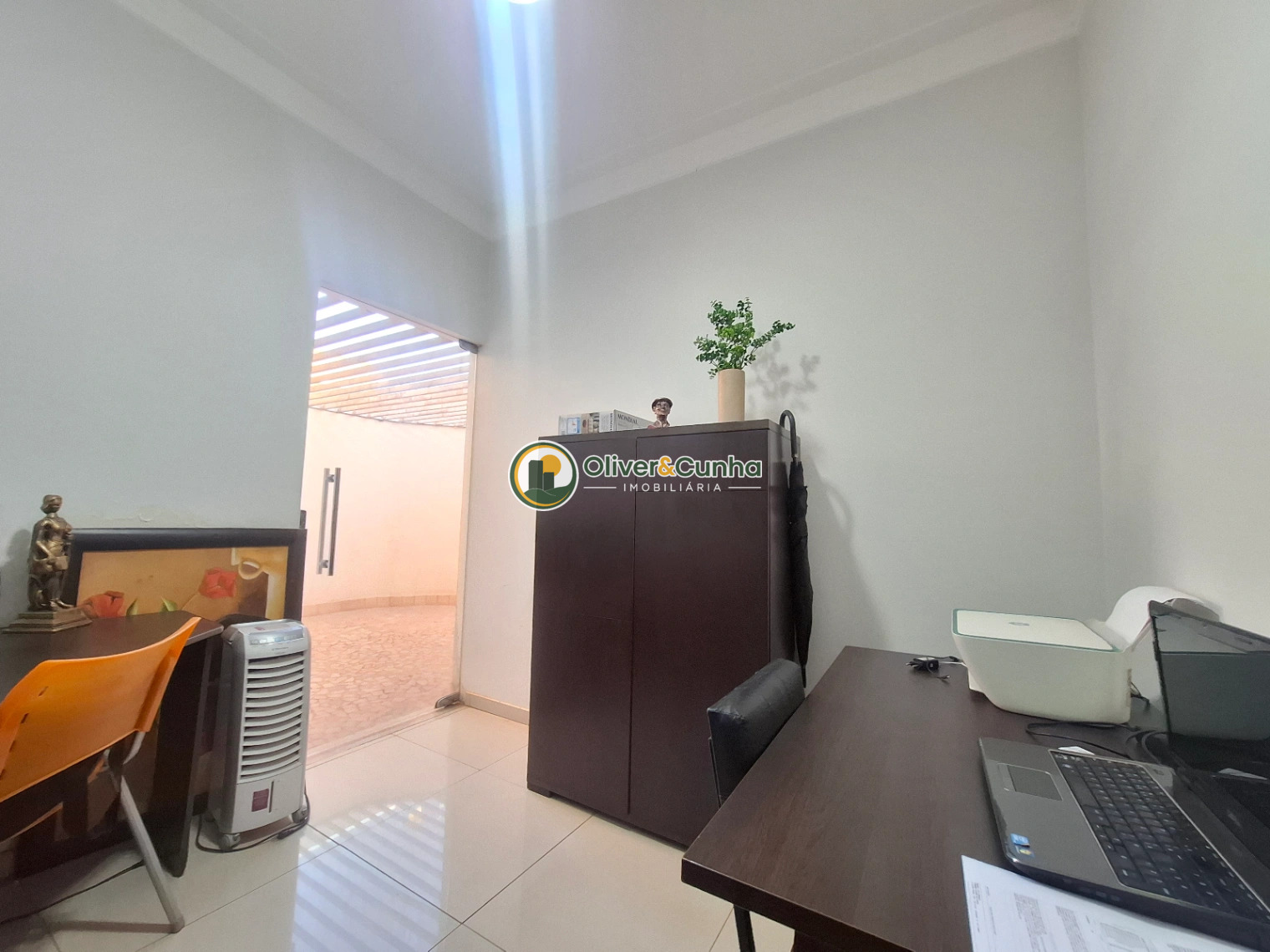 Casa à Venda - 3 Dormitórios e 1 Suíte - Chácara Aviação, Votuporanga - Foto 5