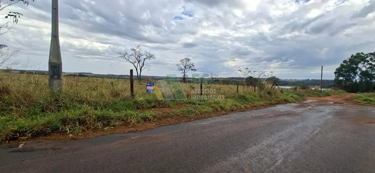 Terreno à Venda - Vila Urias de Paula, Cardoso - Foto principal