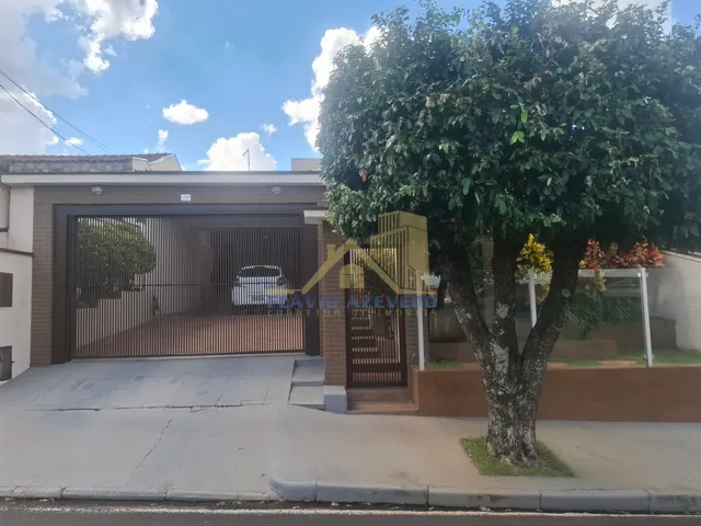 Casa à Venda com 3 Dorms e 3 Suítes - Patrimônio Velho, Votuporanga