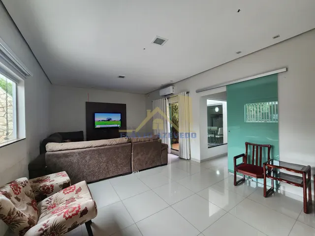 Casa à Venda - 208,2m² com Varanda Gourmet - Jardim Botura, Votuporanga