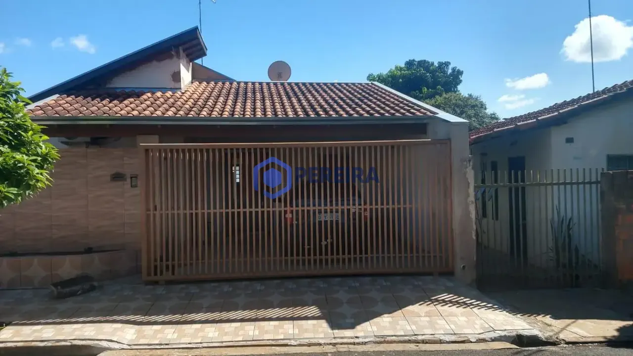 Casa com 3 dormitórios à venda por R$ 375.000,00 - Chácara Aviação - Votuporanga/SP - Foto principal