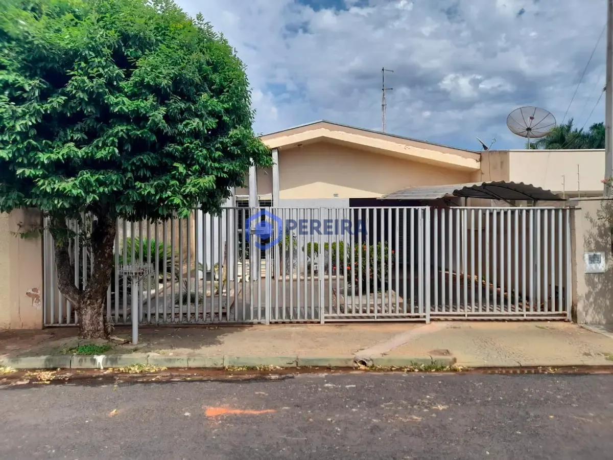 Casa com 3 dormitórios à venda, 190 m² por R$ 500.000,00 - Patrimônio Novo - Votuporanga/SP - Foto principal