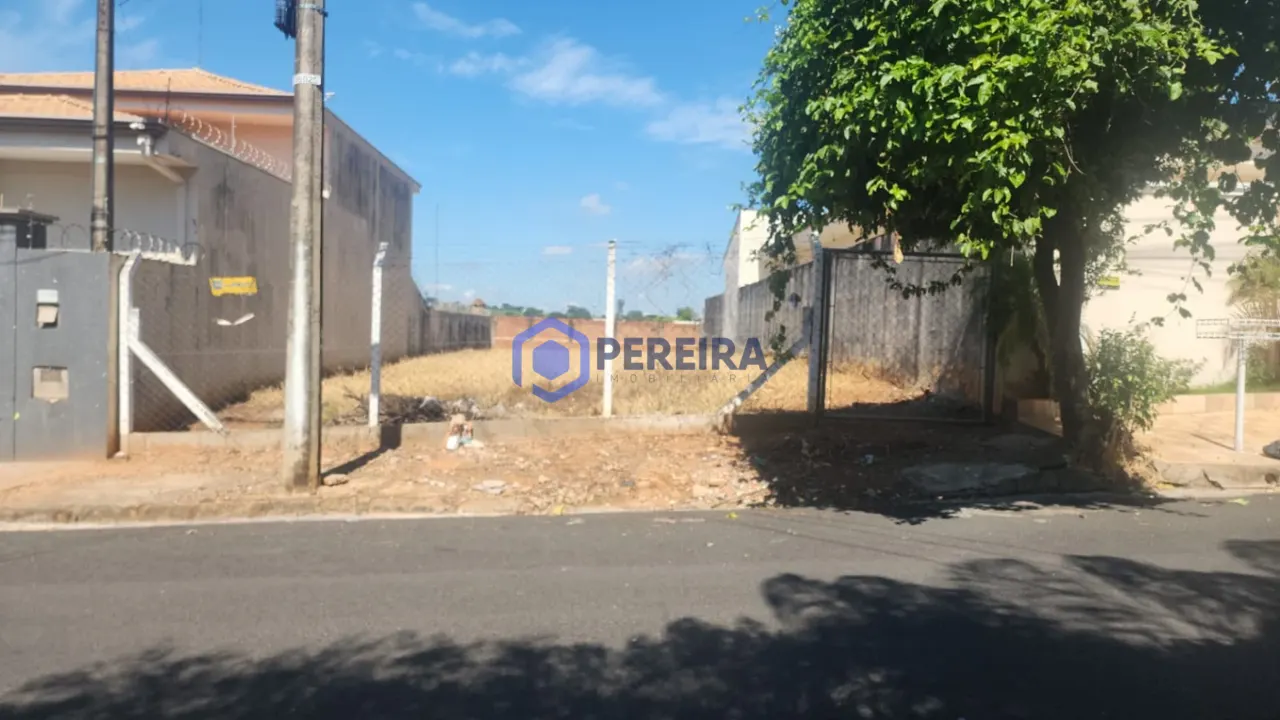 Terreno à Venda com 300m² - Mastrocola, Votuporanga - Foto principal