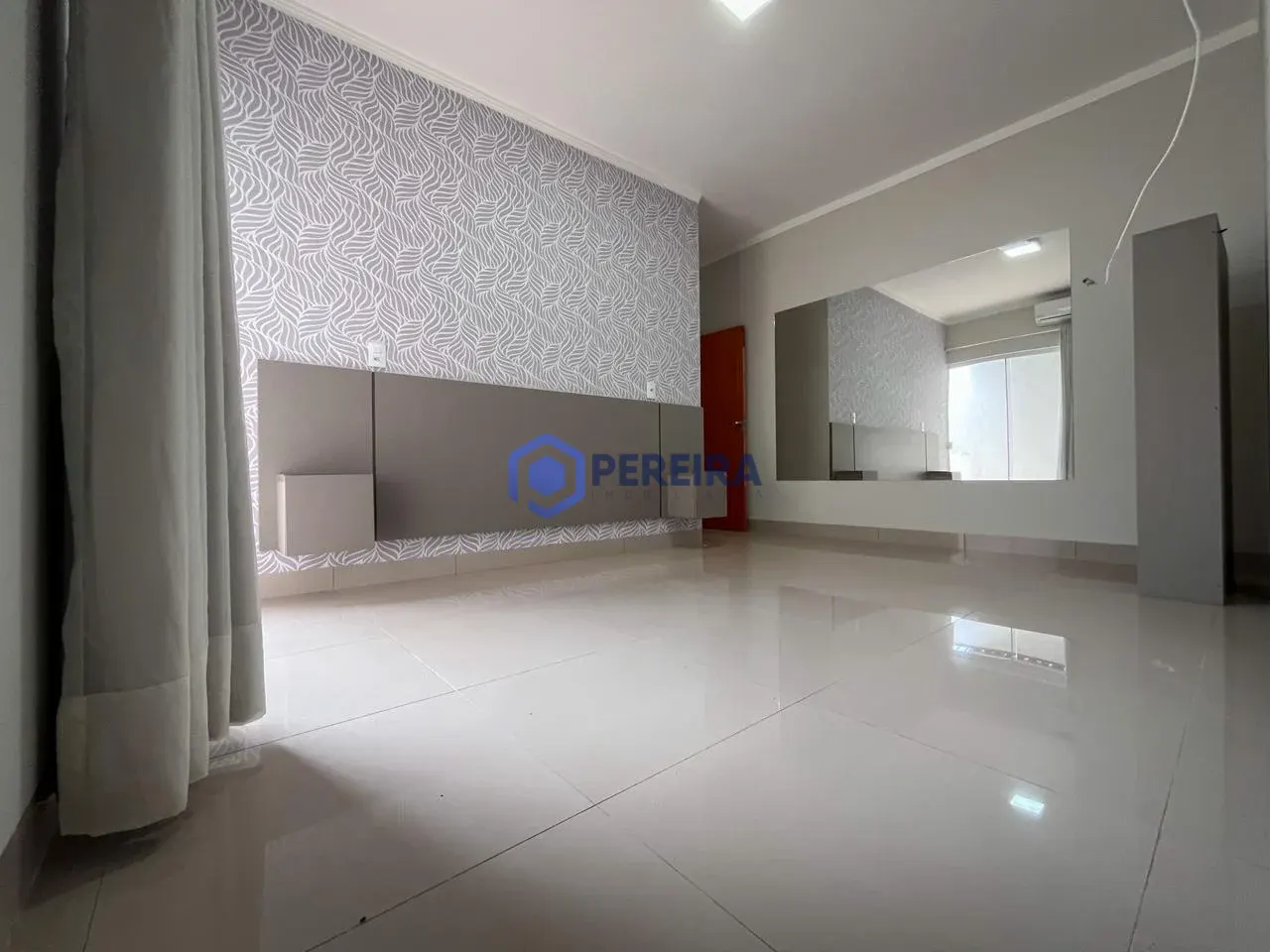 Casa à Venda com 3 Dorms e 1 suíte - Jardim Residencial Eulália, Votuporanga - Foto principal