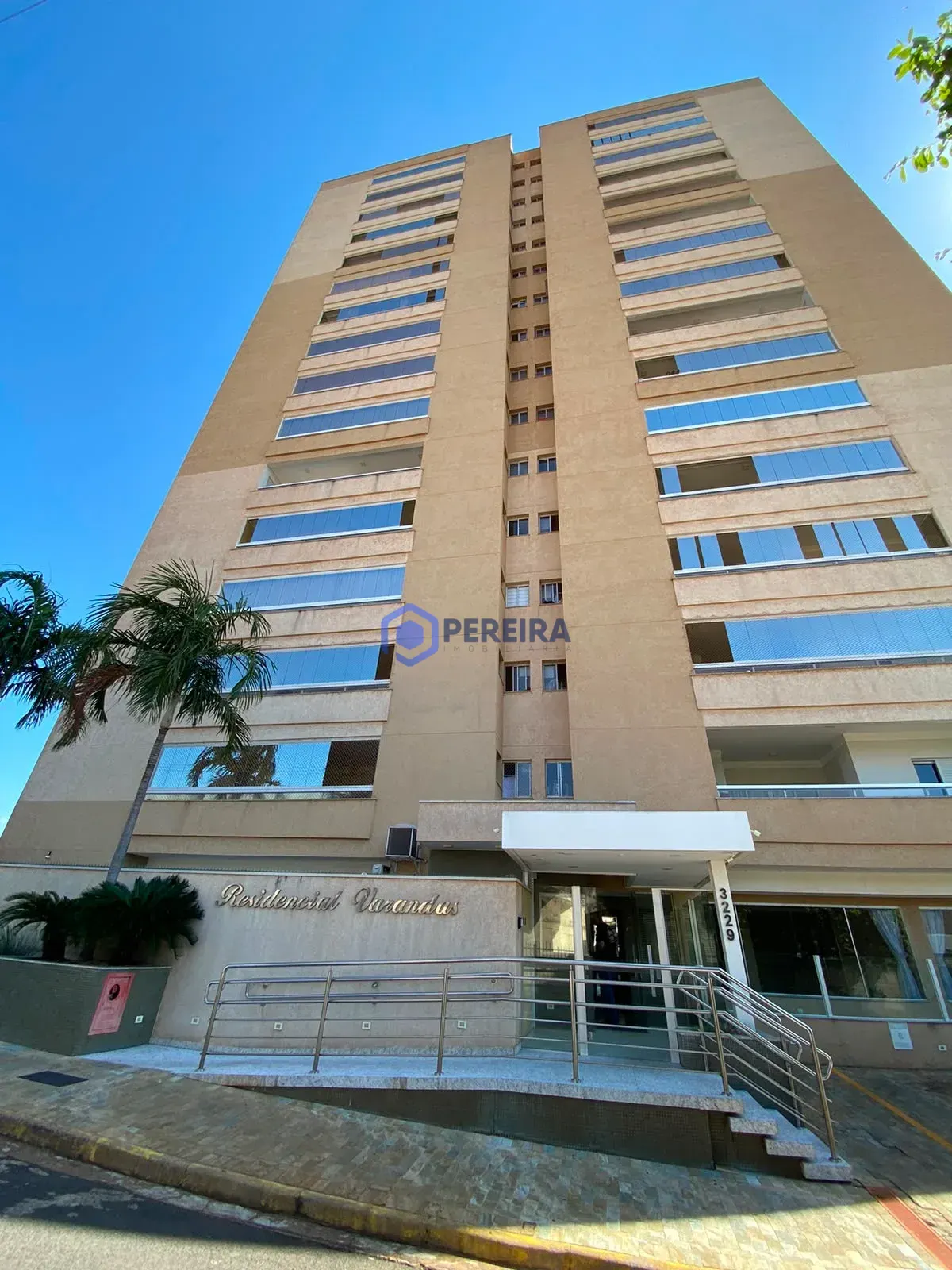 Apartamento para Locação - 3 Dorms e 1 Suíte - Chácara Aviação, Votuporanga - Foto principal