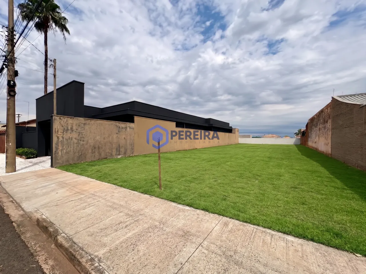 Terreno à Venda - 588m² - San Remo, Votuporanga - Foto principal
