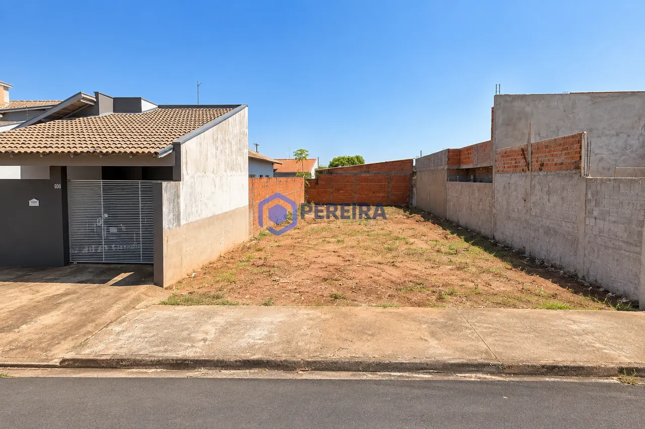 Terreno à Venda - 240m² - Parque Residencial do Lago, Votuporanga - Foto principal