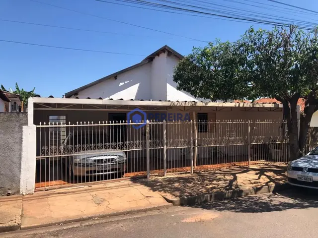 Casa com 2 dormitórios à venda, 132 m² por R$ 200.000 - Pozzobon - Votuporanga/SP