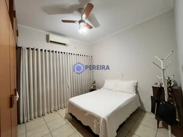 Casa para Venda - 4 dorms, 2 suítes - Friozi, Votuporanga - R$ 750000 - Foto 3