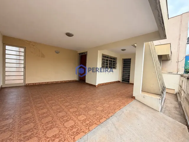 Casa à Venda - 3 Dorms e 1 Suíte - Patrimônio Novo, Votuporanga