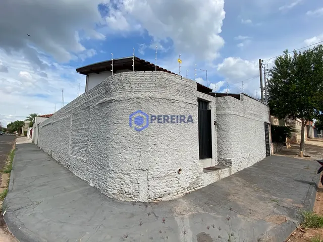 Casa para Locação - 2 Dormitórios e Suíte - São João, Votuporanga - Foto 2